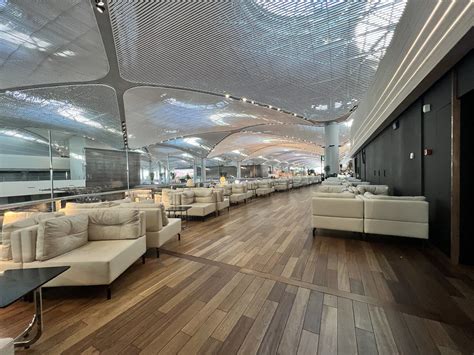 turkish airlines airport lounge istanbul.